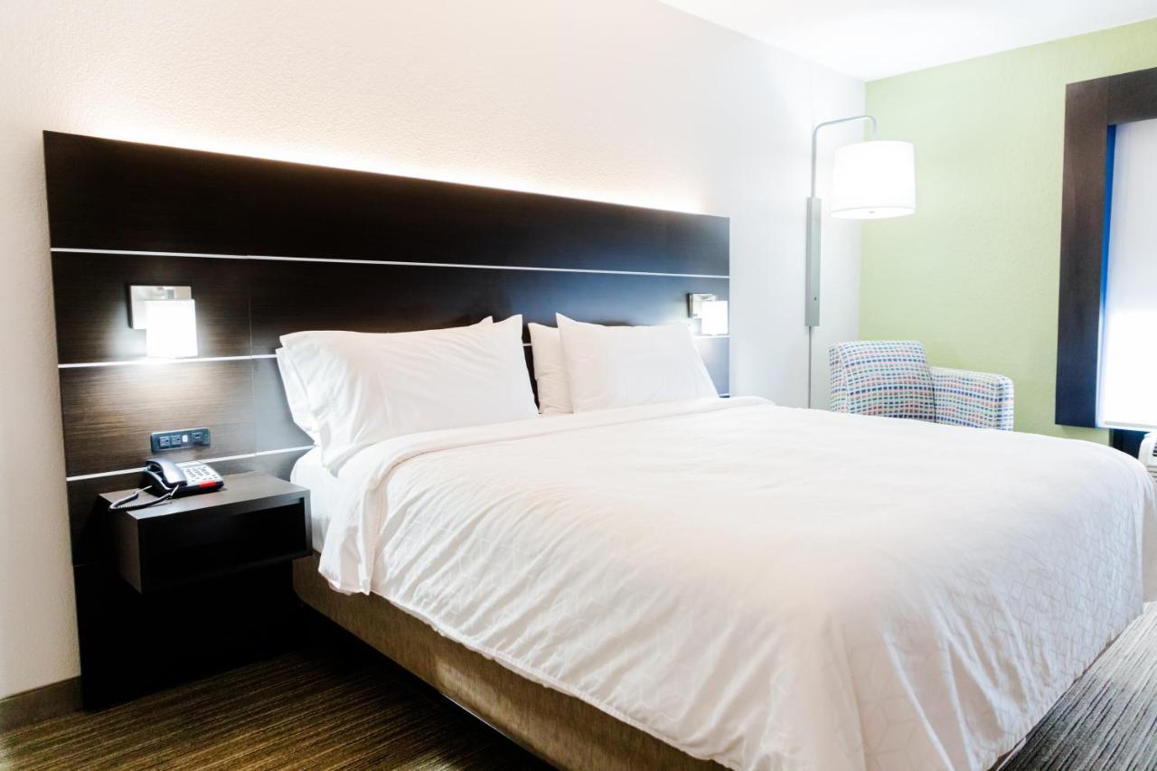 Holiday Inn Express Hotel & Suites Greenville, An Ihg Hotel Extérieur photo